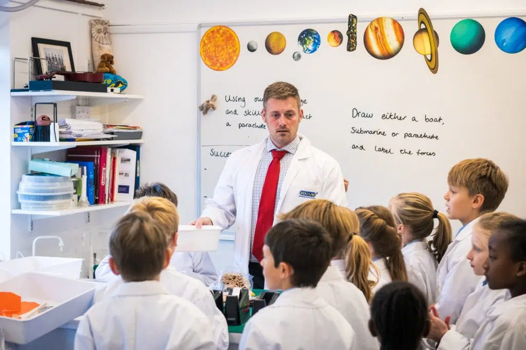 Science class at Holmwood school